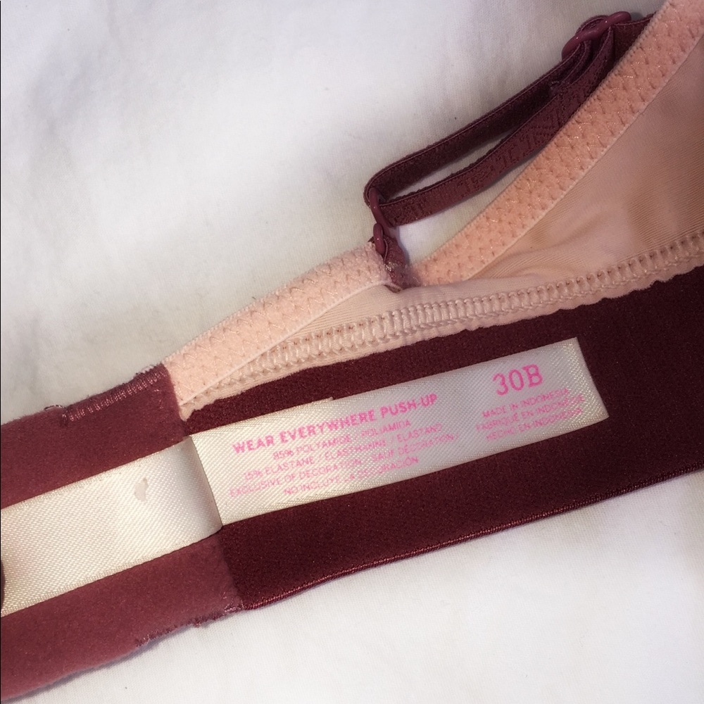 NWOT Victoria's Secret Wear Everywhere bra - Picture 6 of 7